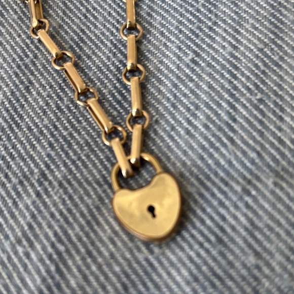 Gold Heart Lock Bracelet - Picture 3 of 7